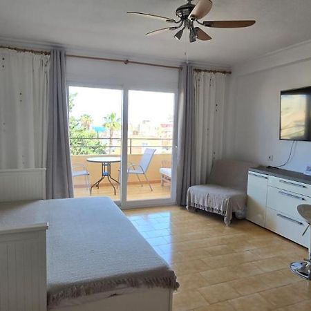 Estudio En Torrevieja A 700 M Del Mar Kültér fotó